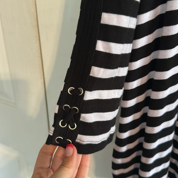 NWT Hillard & Hanson Black and white tunic size 2x - Picture 4 of 5